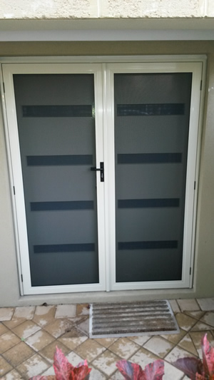 Retractable Flyscreens for Double Glazed Doors